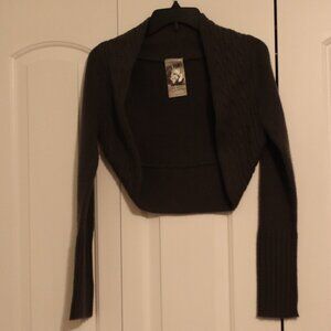 RED PAINT Cable knit crop open front cardigan Size Large Grey